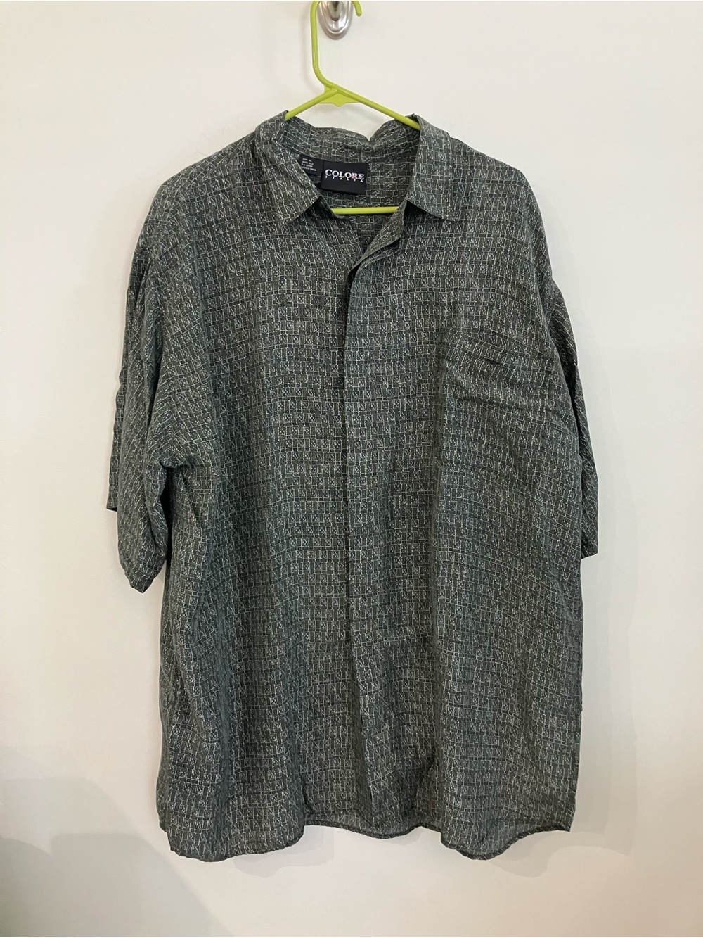 Vintage Silk Men's Button-Down XL Shirt in Green Geometric Print with Pocket
